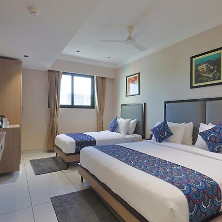 Hotel Royal Town Ahmedabad Eksteriør billede